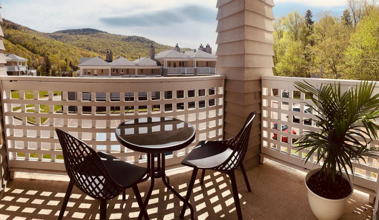 Condo Loft Ski In - Ski Out A Stoneham Bagian luar foto